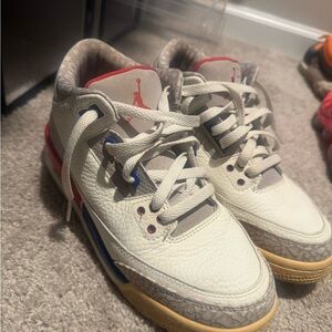 Kids Jordan 3 White and Blue Red Sneakers Size 7